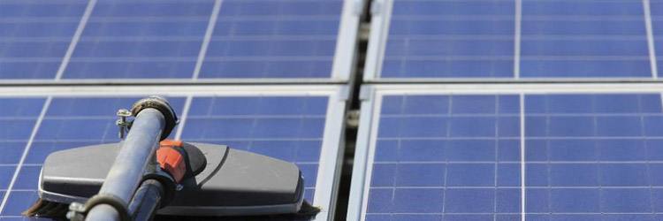 Comment nettoyer des panneaux solaires ?